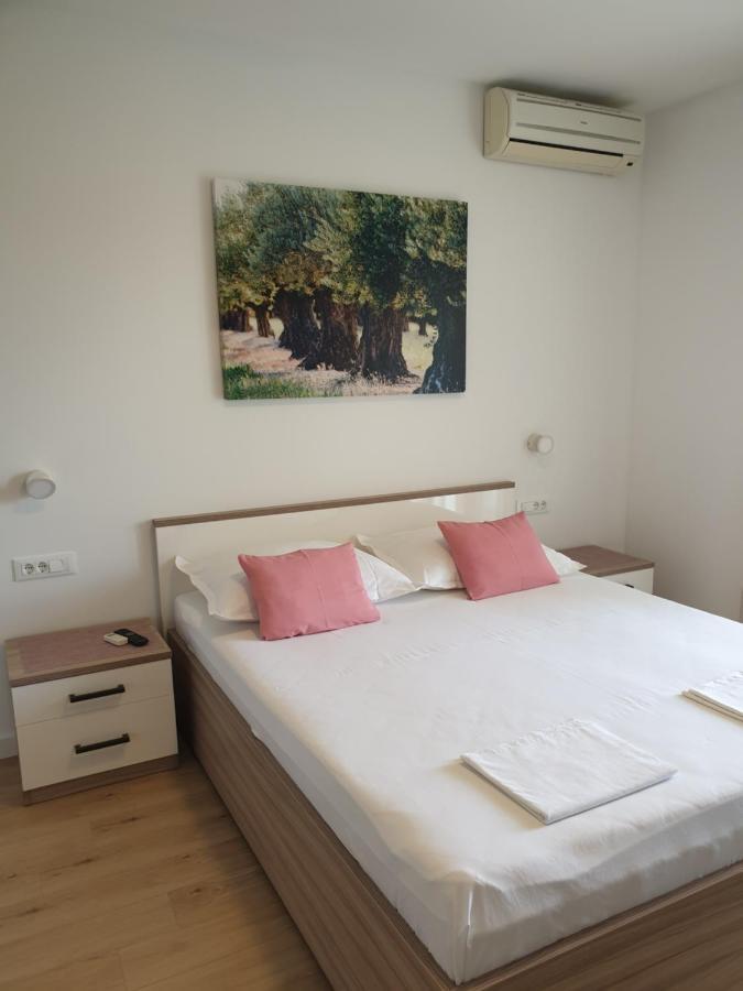 Guesthouse Dominovic Brela Exteriér fotografie