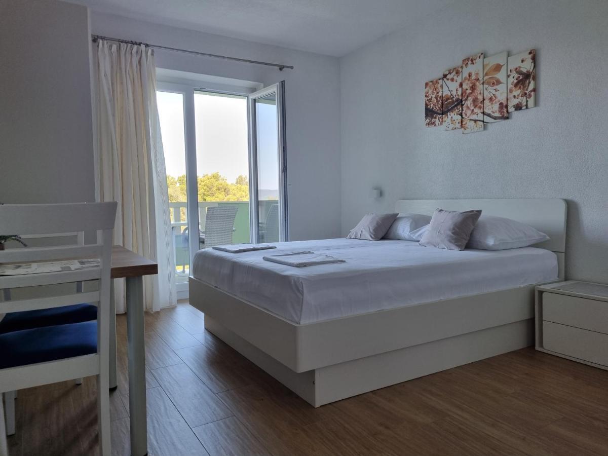 Guesthouse Dominovic Brela Exteriér fotografie