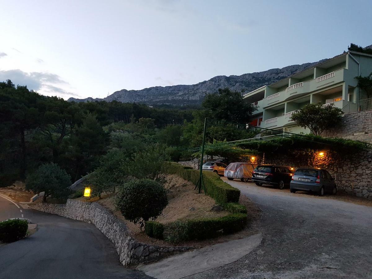 Guesthouse Dominovic Brela Exteriér fotografie